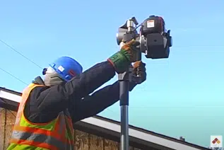 Maneuverability of a gas-powered post driver.