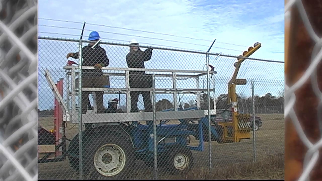 Stretching Barbed Wire With A Barbed Wire Dispenser