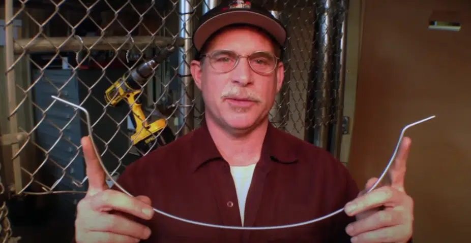 New Easy Twist Fence Tie for 6 5/8 inch post