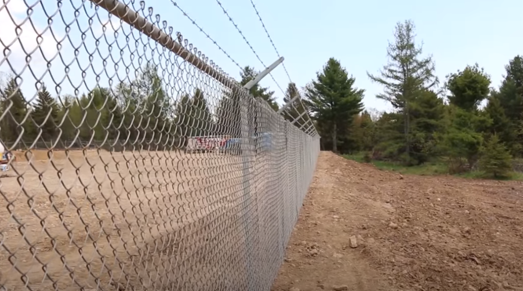 Michigan fencing industry